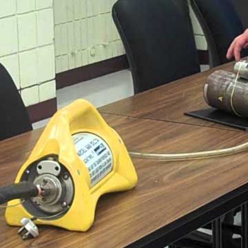 Radiography Testing with Gamma Ray Source